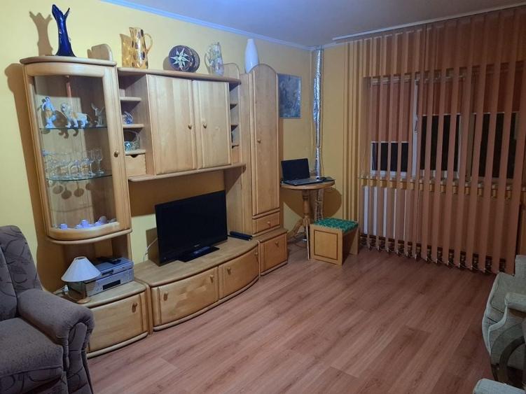 Apartament cu 2 camere decomandat, mobilat în Brazda lui Novac