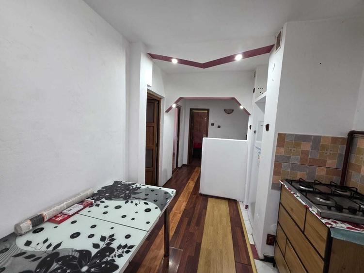 Apartament cu 2 camere în 9 Mai