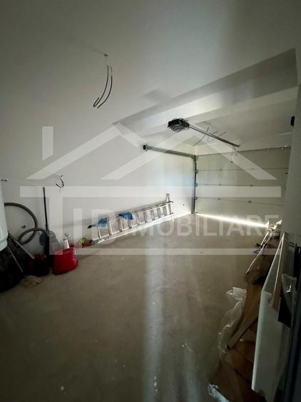 Casă individuală cu 4 camere cu Canalizare în Unirii