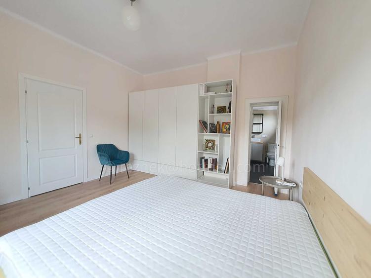 Apartament cu 2 camere nedecomandat, mobilat în 1 Mai