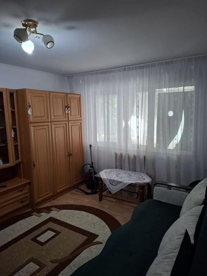 Apartament cu 2 camere semidecomandat în Alexandru cel Bun