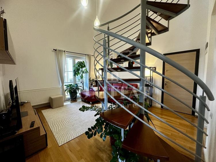 Apartament cu 4 camere semidecomandat, mobilat în Iris