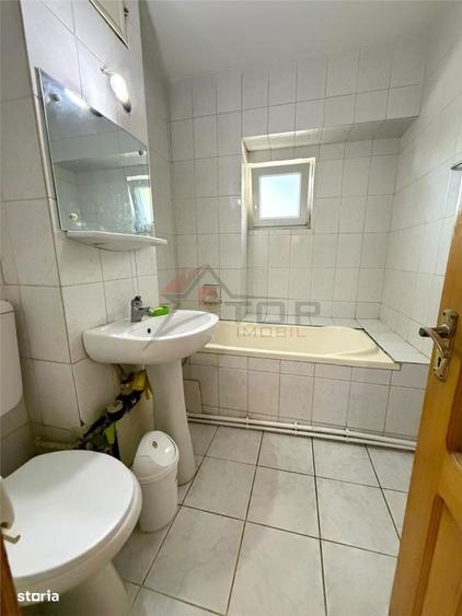 Apartament 3 camere, 2 bai, DECOMANDAT, ETAJ 1, Pacurari - 5