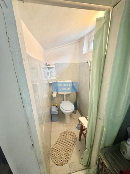Casă individuală cu 3 camere cu Canalizare în Casa Cărții