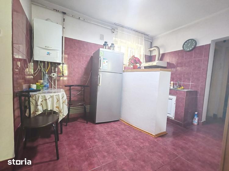 Apartament cu 3 camere, mobilat în Războieni