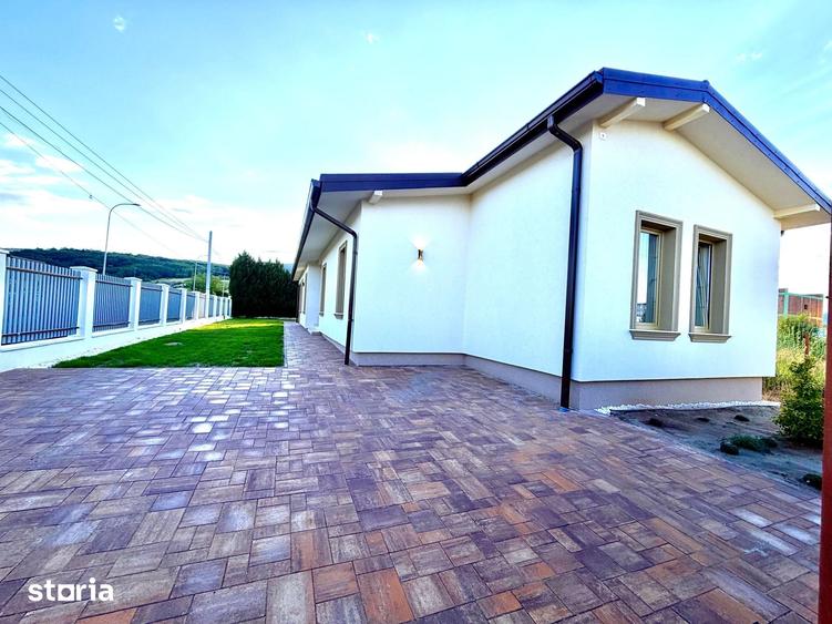 Casă cu 3 camere cu Teren 418 Mp în Cetate