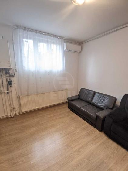 Apartament cu 3 camere semidecomandat în Semicentral