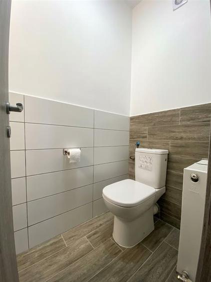 Apartament cu 3 camere decomandat, mobilat în Tractorul