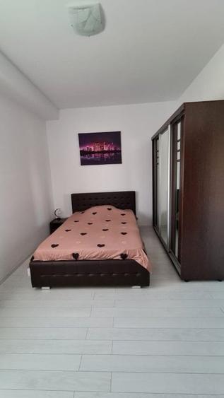 Apartament cu 3 camere decomandat în Tătărași