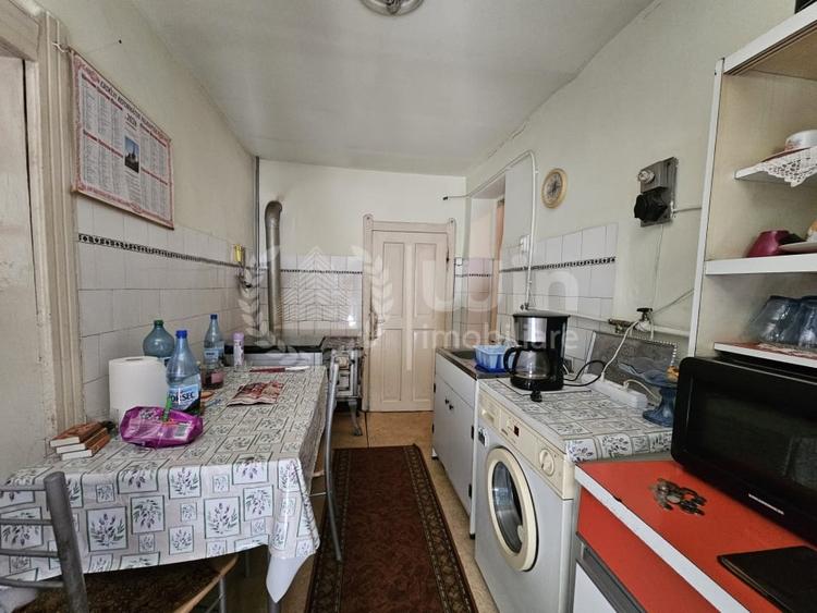 Casă individuală cu 3 camere cu Canalizare în Dâmbul Rotund