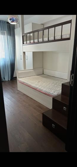 Apartament cu 3 camere decomandat, mobilat în Ultracentral