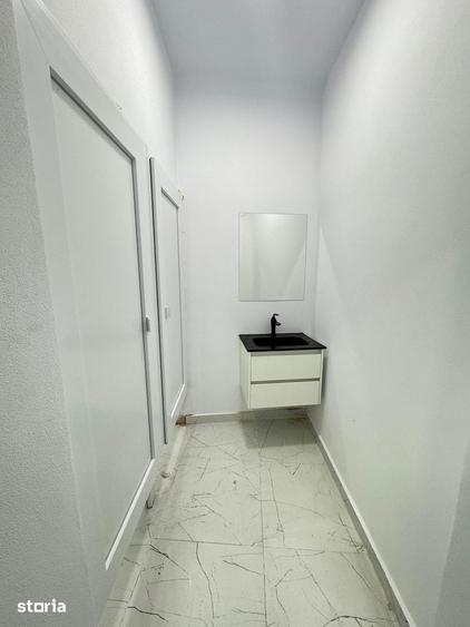 Spațiu comercial, de 79 mp, în Central