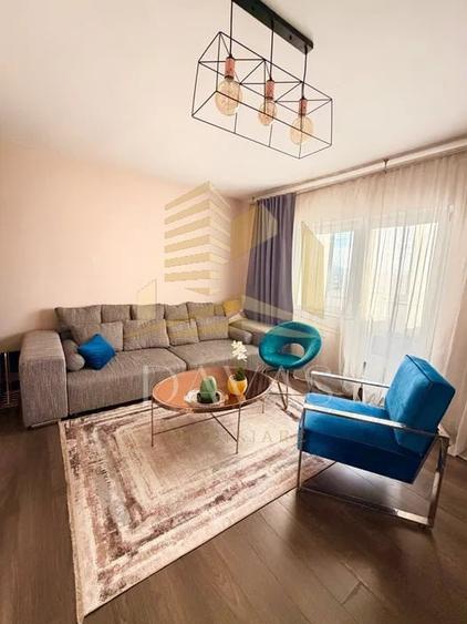 Apartament cu 2 camere decomandat, mobilat în Mărăști
