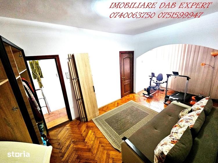 Casa vanzare 5 camere zona CENTRALA - 8
