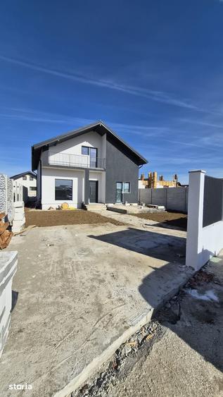 Casă cu 3 camere cu Teren 319 Mp în Central