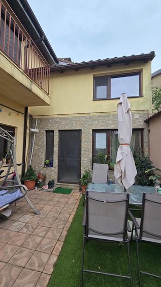 Casă cu 4 camere cu Canalizare în Mamaia-Sat
