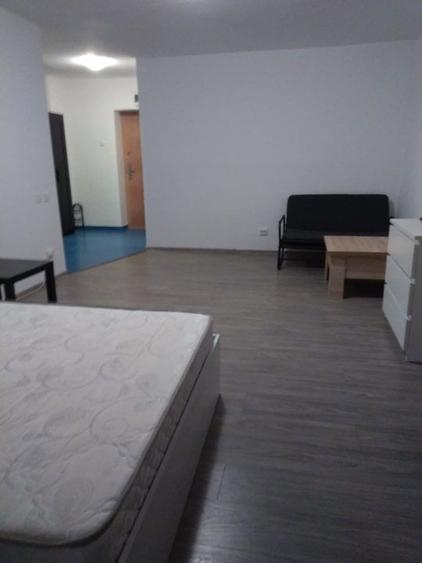 Garsonieră decomandată, mobilată în Nerva Traian