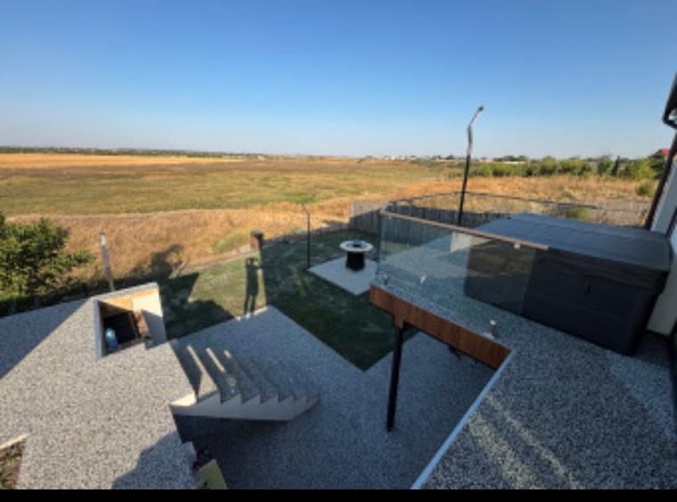 Casă individuală cu 4 camere cu Teren 1010 Mp în Bălăceanca