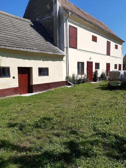 Casă cu 5 camere în Codlea