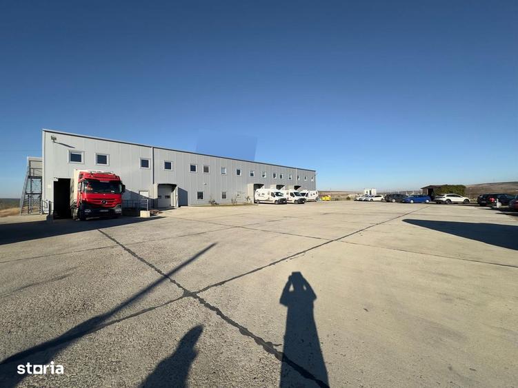 Spațiu comercial, de 3,026 mp, în Dumești