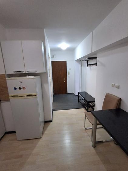 Garsonieră decomandată în Muncii