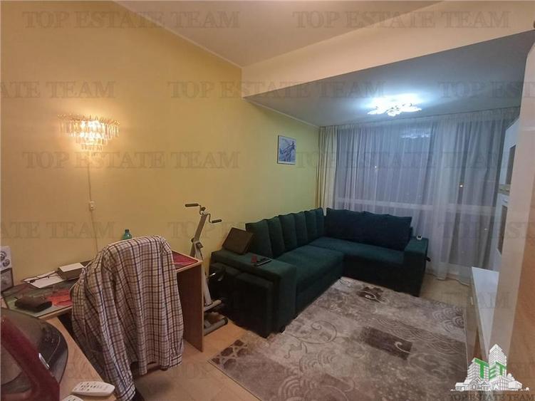 Apartament cu 3 camere semidecomandat, mobilat în Chitila