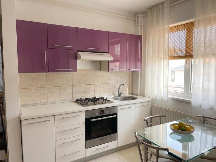 Apartament cu 2 camere semidecomandat în Bună Ziua