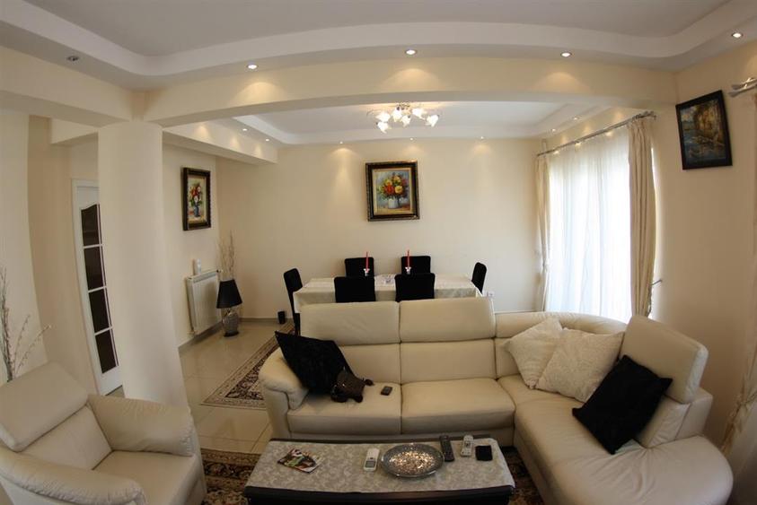 Casă cu 5 camere cu Teren 770 Mp în Pipera