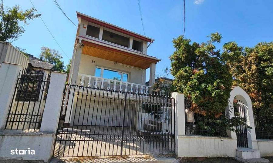 Casă cu 4 camere cu Teren 280 Mp în Independenței