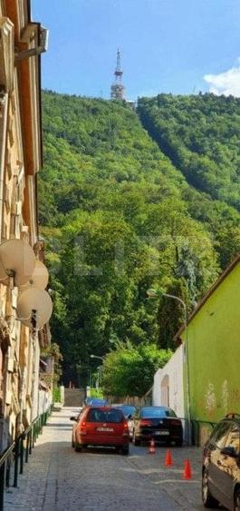 Apartament cu 4 camere decomandat, mobilat în Centrul Istoric