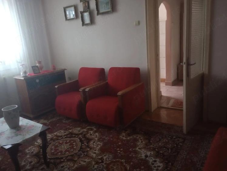 Apartament cu 2 camere semidecomandat în Calea București