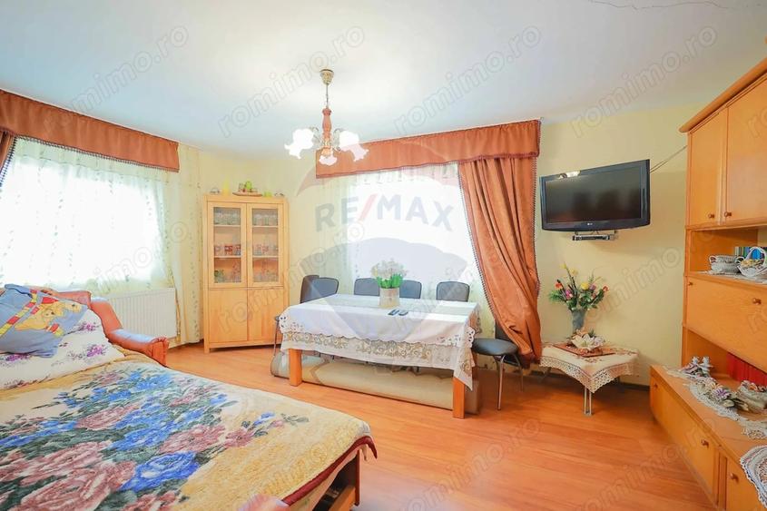 Casă cu 4 camere cu Teren 2000 Mp în Damiș