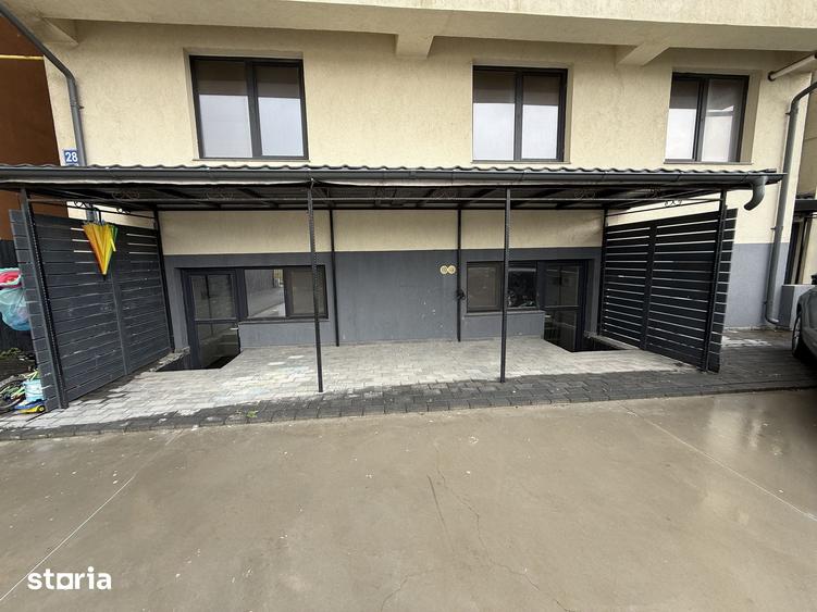 Apartament cu 3 camere semidecomandat în Nord