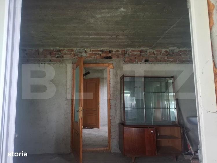 Casă cu 4 camere cu Teren 2300 Mp în Gura Șuții