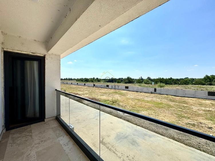 Duplex cu 5 camere cu Canalizare în Clinceni