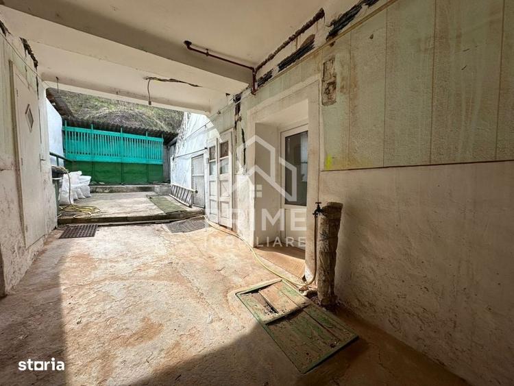 Casă cu 3 camere în Suseni