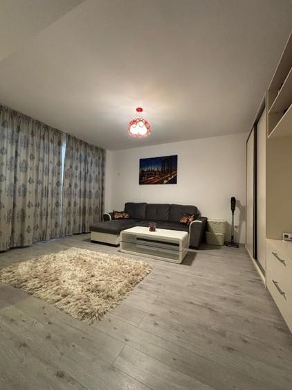 Apartament cu 2 camere decomandat, mobilat în Roșu