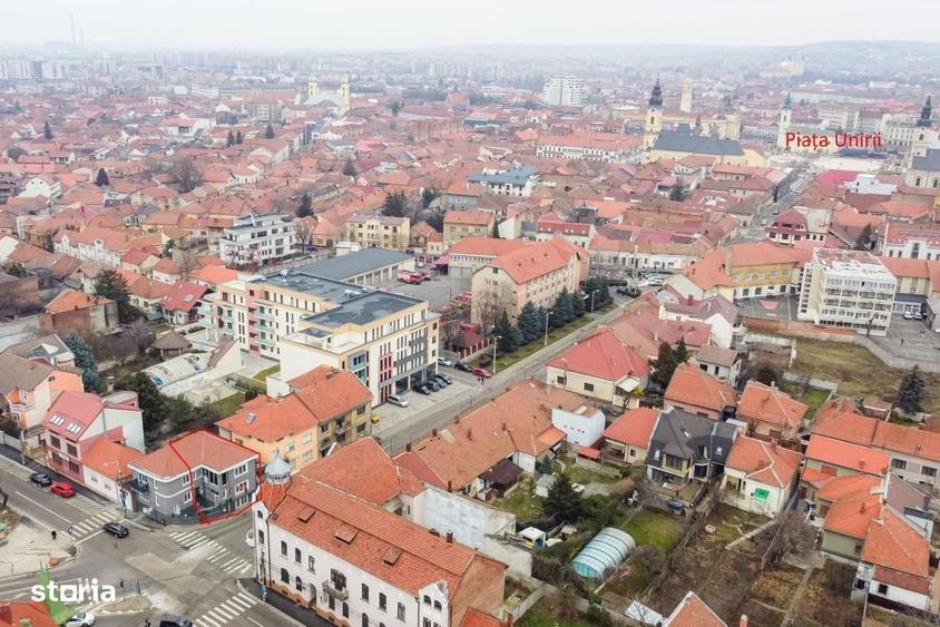 Casă cu 4 camere în Central