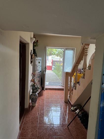 Casă cu 4 camere în Exterior Vest