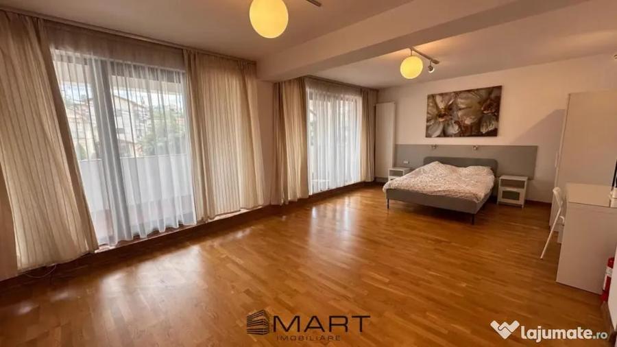 Casă cu 7 camere cu Teren 200 Mp în Ștrand