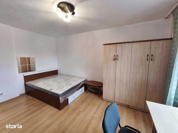Garsonieră decomandată în Rahova