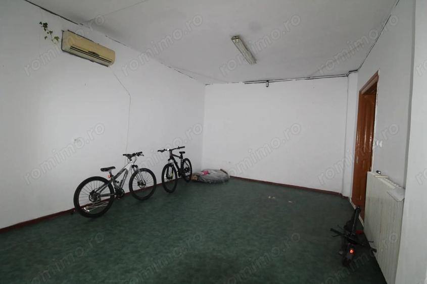 Spațiu comercial, de 75 mp, în Central