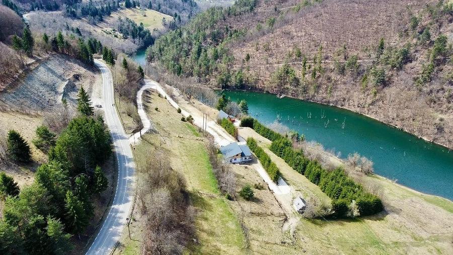 Teren de 2400 mp, în Sohodol