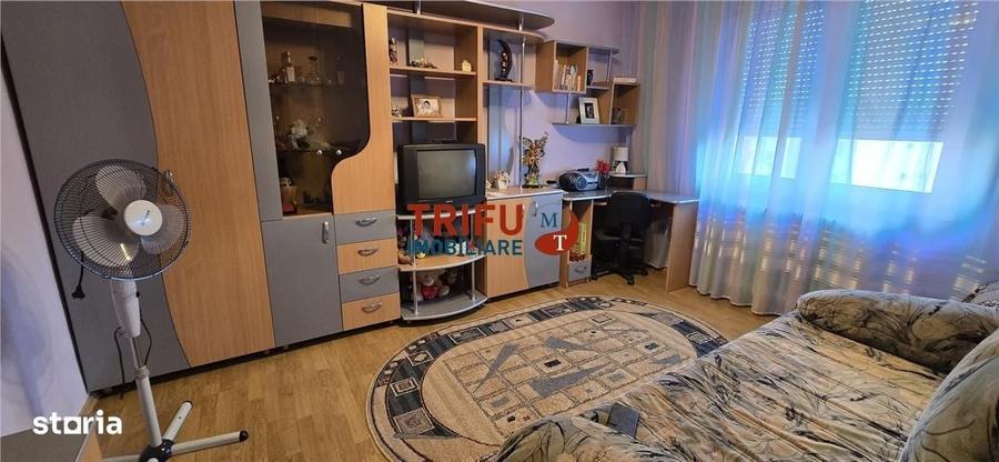 Apartament cu 2 camere decomandat în Ampoi 1