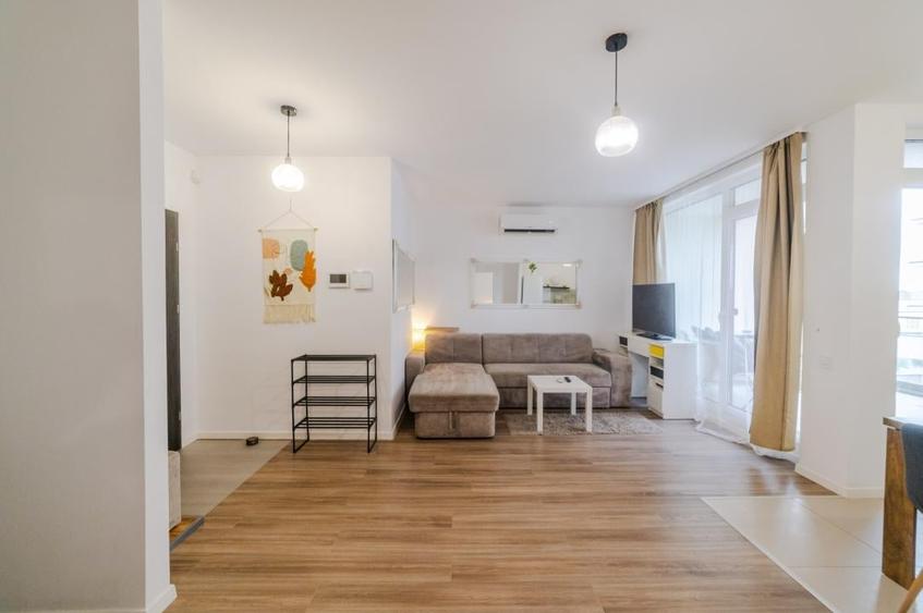 Apartament cu 2 camere semidecomandat, mobilat în Torontalului
