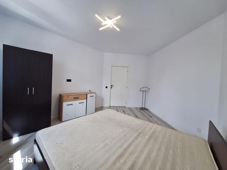 Apartament cu 3 camere semidecomandat în Florești