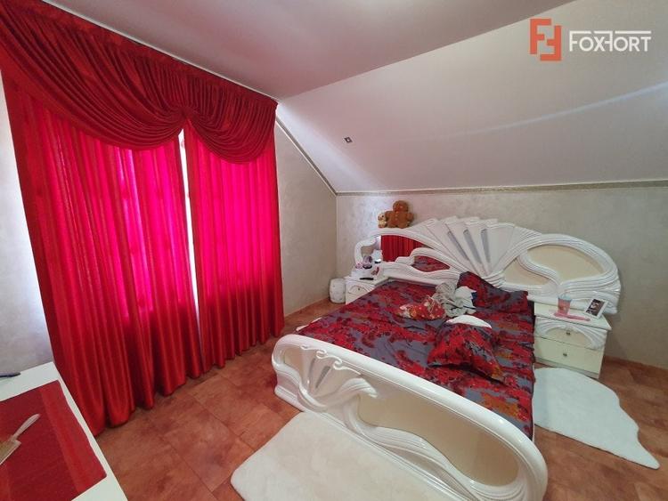 Casă individuală cu 5 camere cu Garaj în Denta