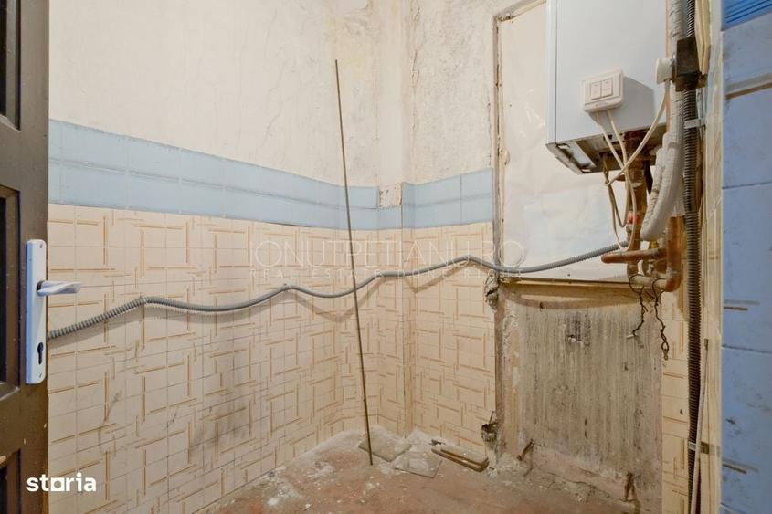 Apartament cu 4 camere decomandat în Armeneasca