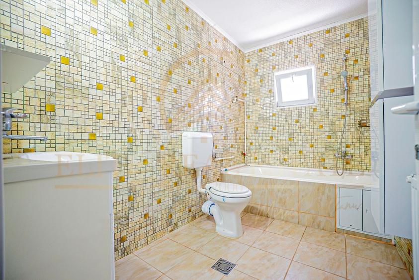 Casă individuală cu 3 camere cu Canalizare în Inel II