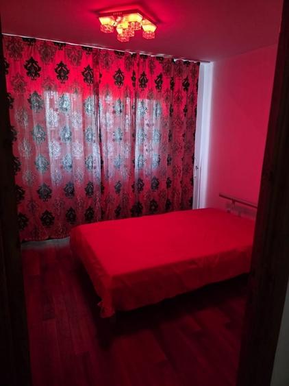 Apartament cu 3 camere decomandat în Exterior Vest